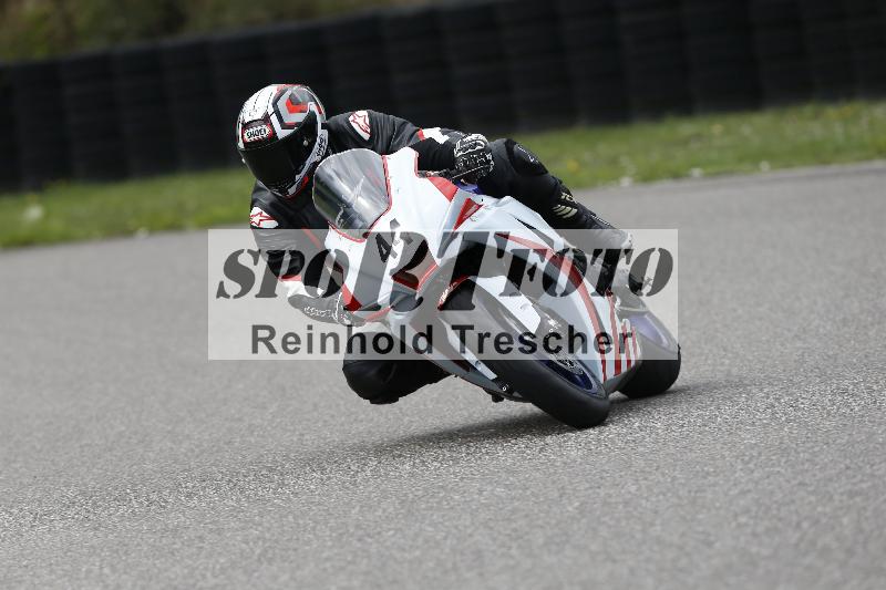 /37 28.07.2025 Dunlop Ride und Test Day ADR/Trackday Erfahren gelb Trackday schnell  rot/44